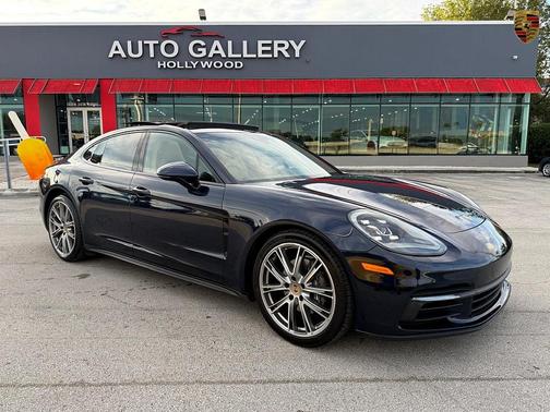 2019 Porsche Panamera 4