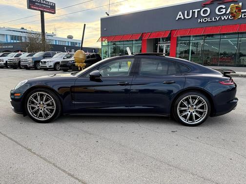 2019 Porsche Panamera 4