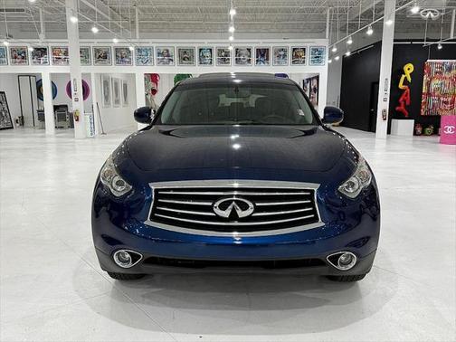 2016 INFINITI QX70 Base