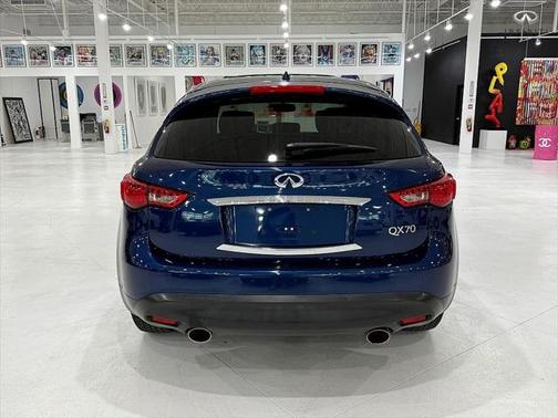 2016 INFINITI QX70 Base