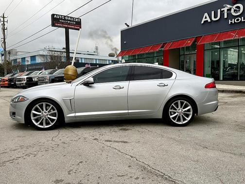 2015 Jaguar XF V6 Portfolio 37,000 MILES