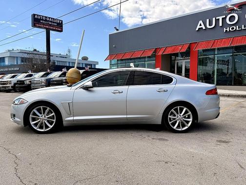 2015 Jaguar XF V6 Portfolio 37,000 MILES