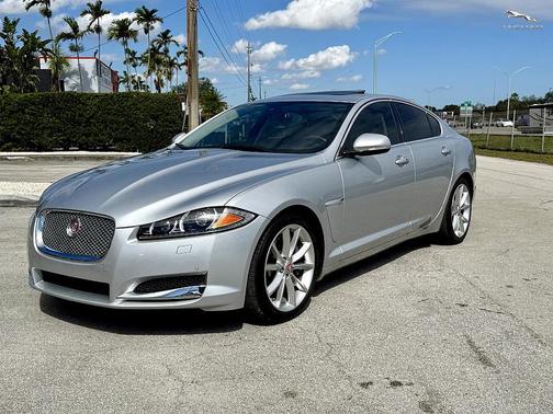 2015 Jaguar XF V6 Portfolio 37,000 MILES