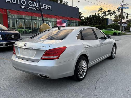 2014 Hyundai Equus Signature