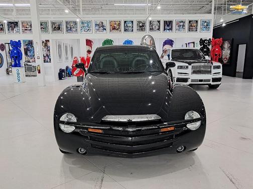 2004 Chevrolet SSR LS
