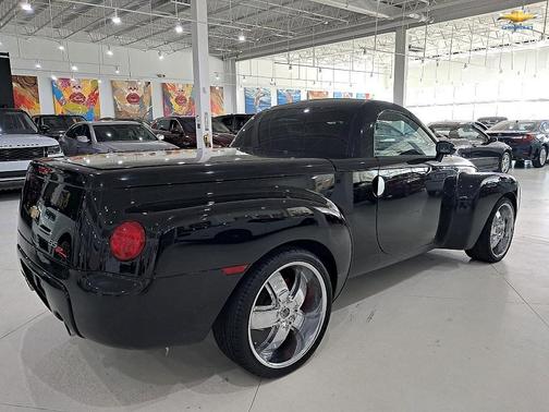 2004 Chevrolet SSR LS
