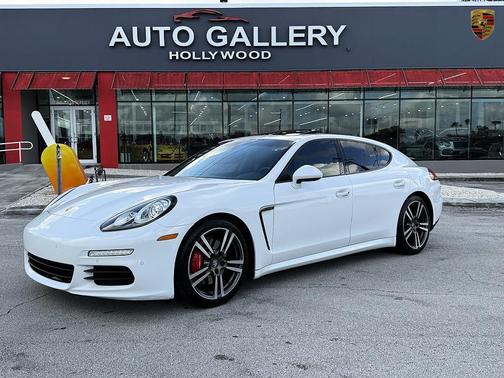 White 2014 Porsche Panamera 4