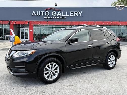 Magnetic Black Pearl 2020 Nissan Rogue SV