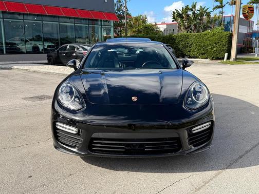 2015 Porsche Panamera Turbo S