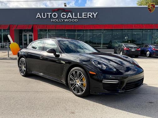 2015 Porsche Panamera Turbo S