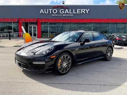 2015 Porsche Panamera Turbo S