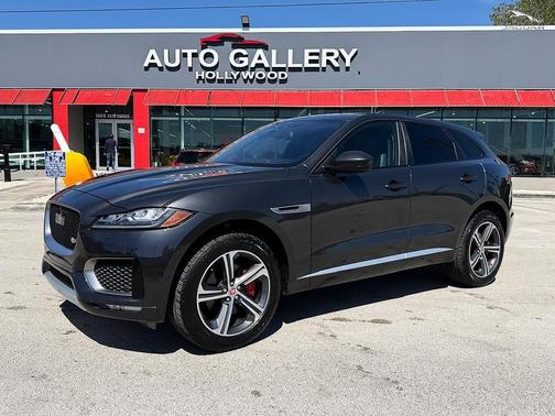 Corris Grey Metallic 2018 Jaguar F-PACE S