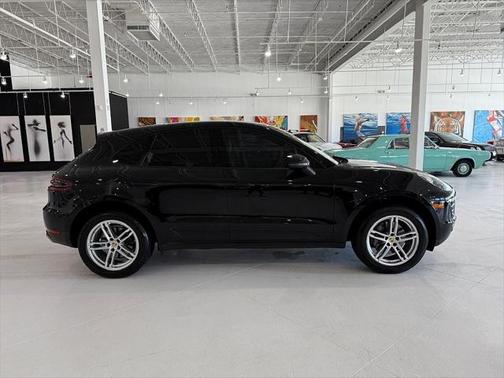 2017 Porsche Macan Base