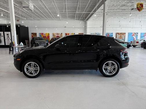 2017 Porsche Macan Base