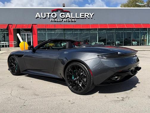 2025 Aston Martin DB12 Volante