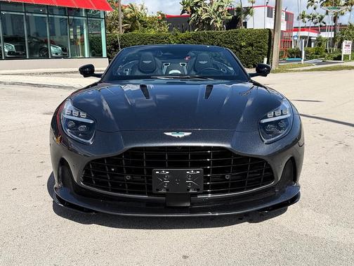 2025 Aston Martin DB12 Volante