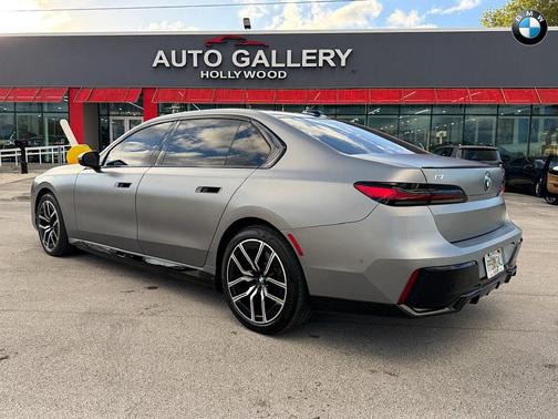 2023 BMW i7 xDrive60