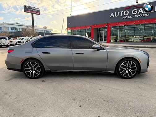 2023 BMW i7 xDrive60