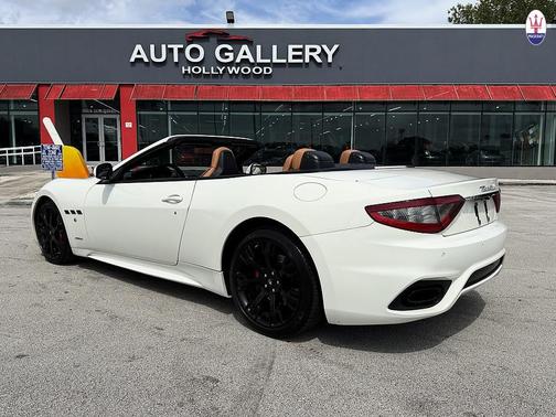 Bianco Eldorado 2018 Maserati GranTurismo MC