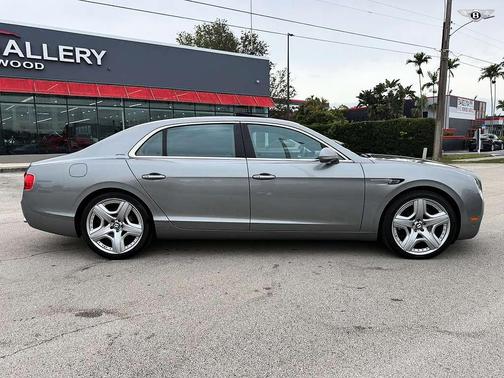 2014 Bentley Flying Spur Base