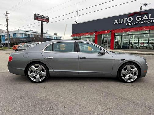 2014 Bentley Flying Spur Base