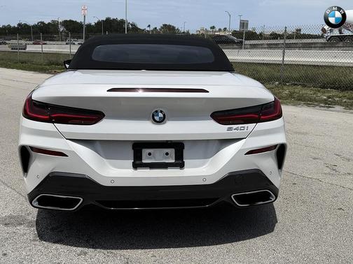 Mineral White Metallic 2020 BMW 840 M PKG