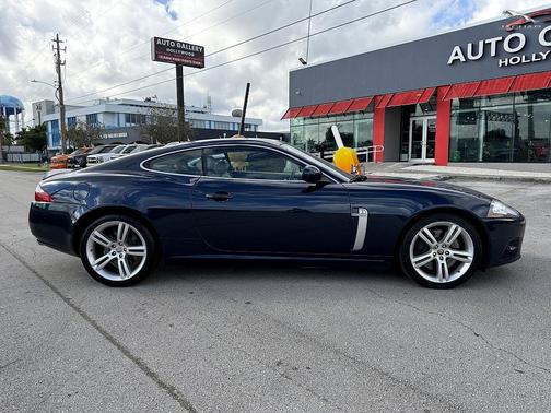 2008 Jaguar XKR Base