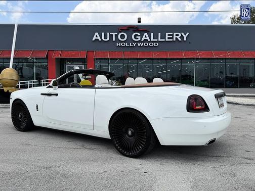 White 2016 Rolls-Royce Dawn