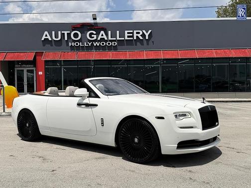 White 2016 Rolls-Royce Dawn
