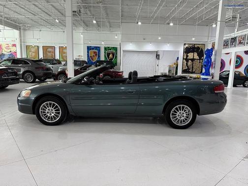 2004 Chrysler Sebring Base