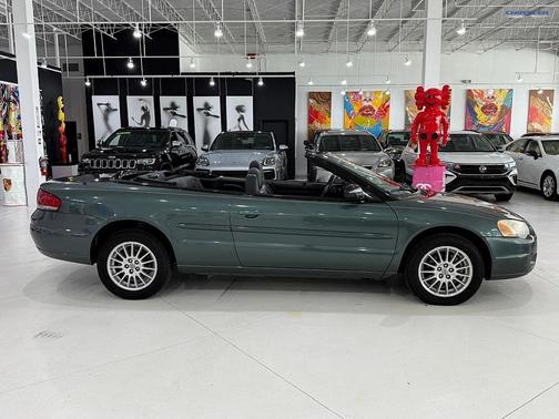 2004 Chrysler Sebring Base