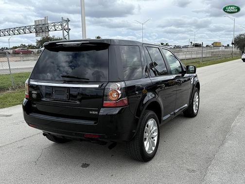 2014 Land Rover LR2 HSE LUX