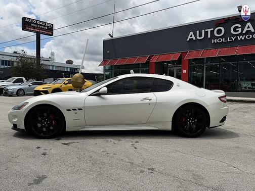 Bianco Fuji (White) 2011 Maserati GranTurismo S