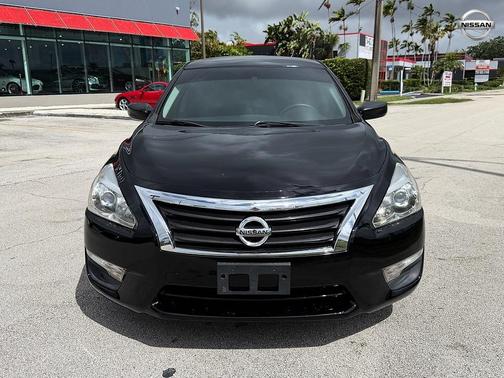 Super Black 2014 Nissan Altima 2.5 S
