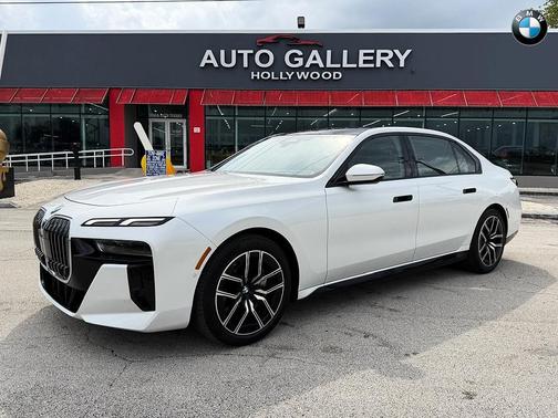 White 2025 BMW 740 xDrive
