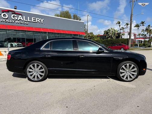 2014 Bentley Flying Spur Base