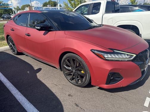 2022 Nissan Maxima SR