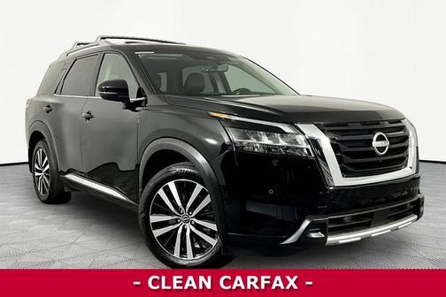 Black 2024 Nissan Pathfinder Platinum