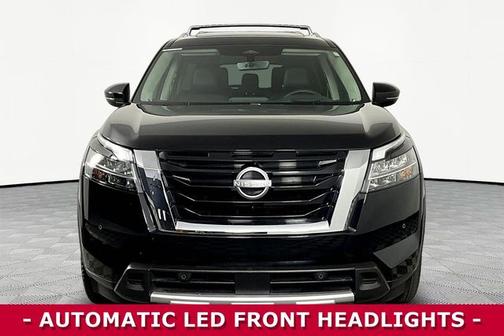 Black 2024 Nissan Pathfinder Platinum