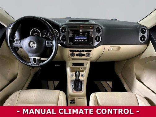 Wild Cherry Metallic 2016 Volkswagen Tiguan S