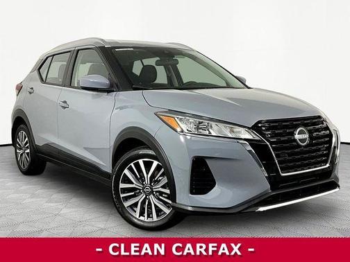 Boulder Gray Metallic 2024 Nissan Kicks SV