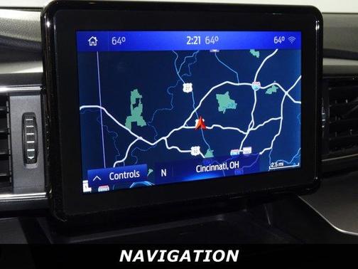 Photo 5 of 32 of 2020 Ford Explorer XLT