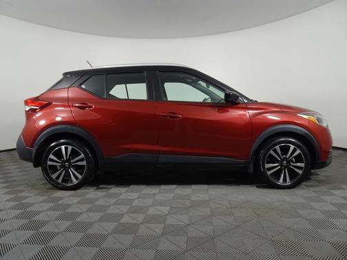 2020 Nissan Kicks SV