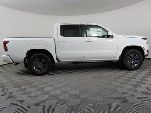 Glacier White 2026 Nissan Frontier SV