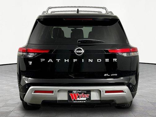 Black 2024 Nissan Pathfinder SL
