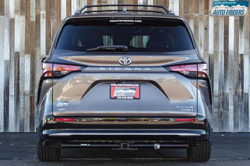 2021 Toyota Sienna Platinum 7 Passenger