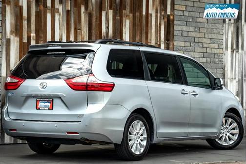 2015 Toyota Sienna XLE
