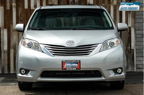 2015 Toyota Sienna XLE