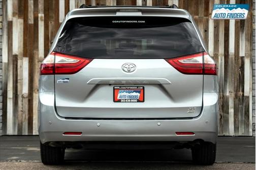 2015 Toyota Sienna XLE