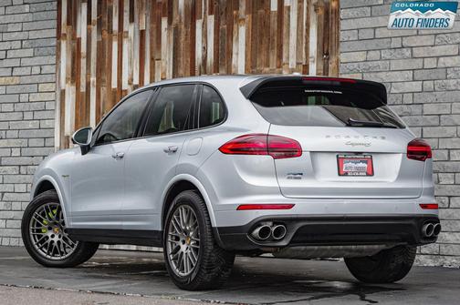 2017 Porsche Cayenne S